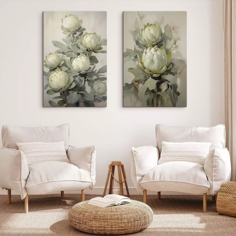  Schilderijen Schilderstijl van verschillende witte proteabloemen met grote groene bladeren tegen een lichte achtergrond m30051