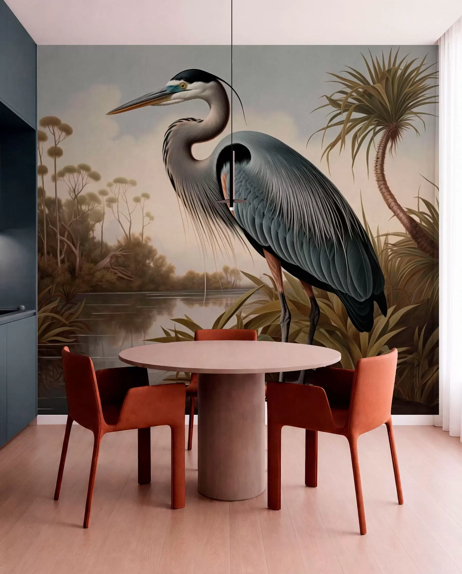 Fotobehang Een reiger bij het water tussen de planten aan de oever w05572