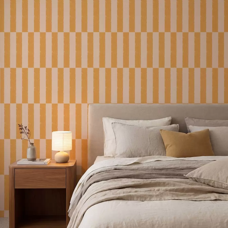Fotobehang Oranje verticale strepen op een beige achtergrond a01190v3