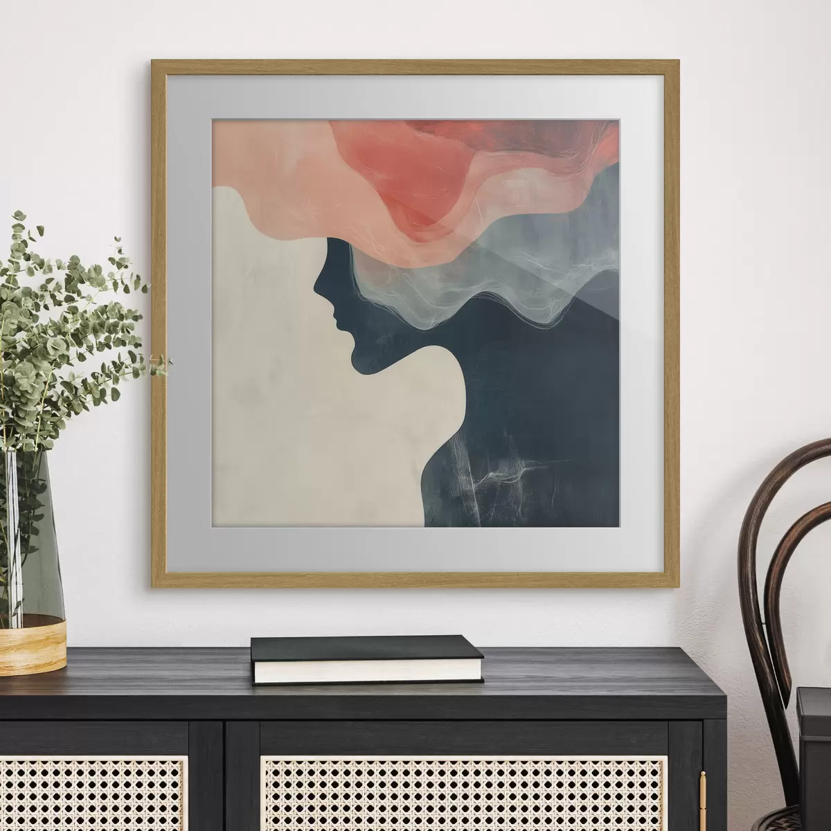 Poster Abstract vrouwelijk silhouet met koraalkleurige en blauwe golven in minimalistische stijl f48882