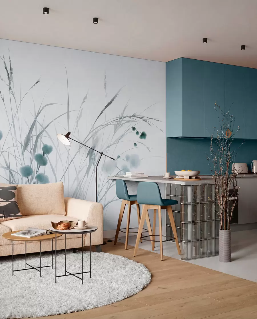 Fotobehang Hoog gras en kleine blauwe wilde bloemen tegen een lichte achtergrond, in een boho-stijl met veel textuur w09902v1