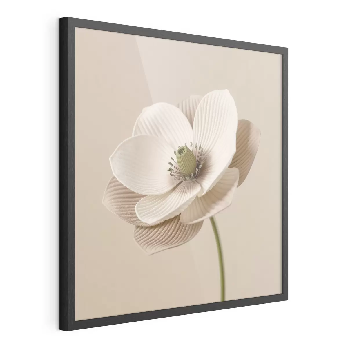 Poster Bloem met gestructureerde bloemblaadjes in een beige kleurenpalet, in minimalistische stijl f49719