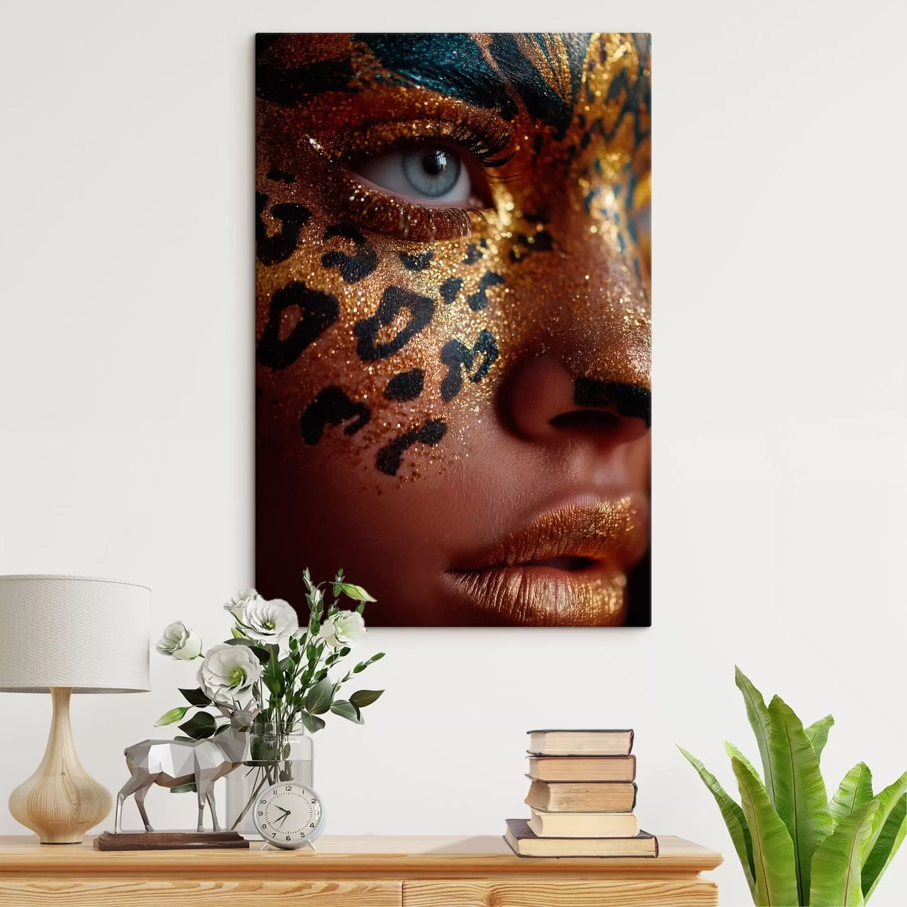  Schilderijen Close-upportret met glanzende make-up in dierenprint s49979