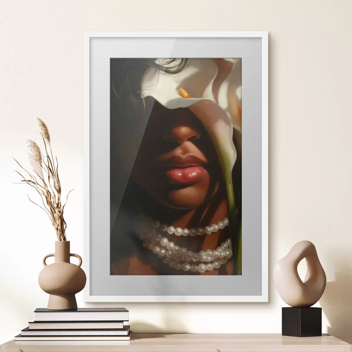 Poster Portret met witte bloemen en een parelketting f49978