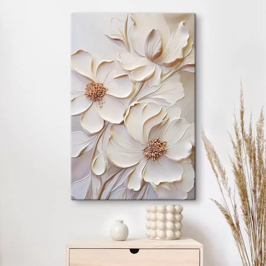  Schilderijen Crèmekleurige bloemen met gestructureerde bloemblaadjes, tegen een zachte, lichte achtergrond s50958