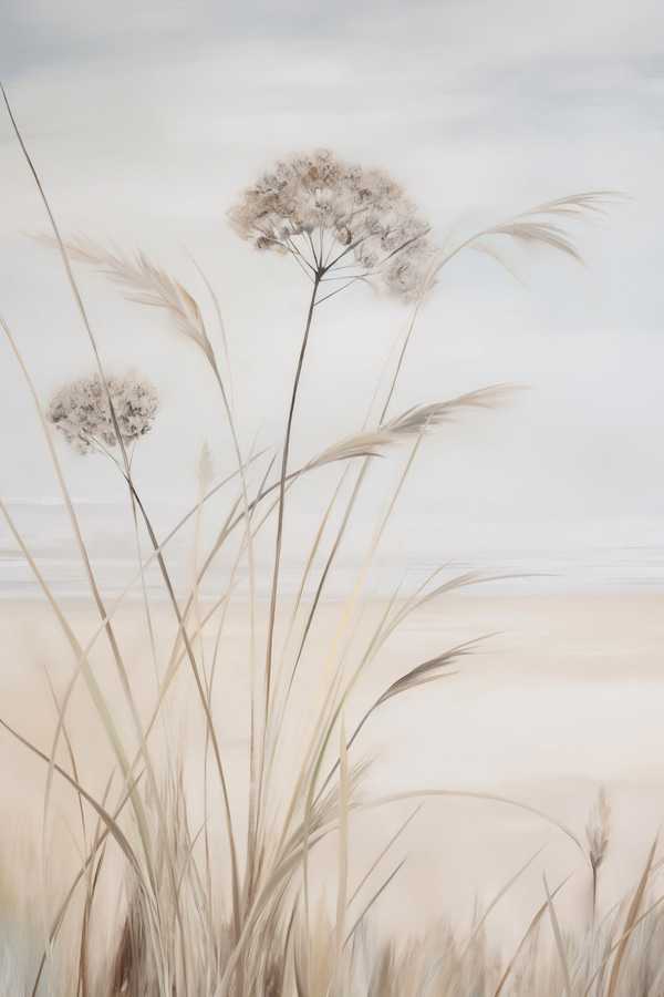 Poster Hoog, droog gras en bloemen in ingetogen beige- en wittinten, met een zachte, wazige achtergrond, Posters Natuur, f50973wo : Uwalls