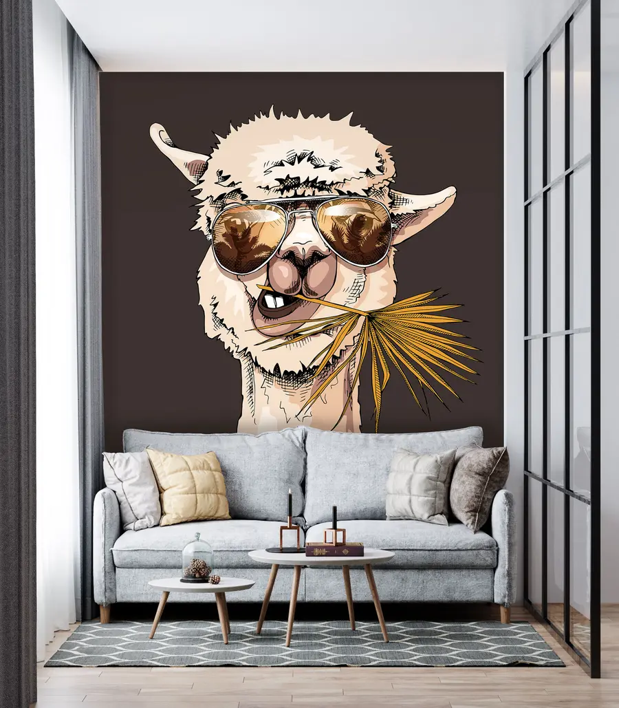 Fotobehang Portret van een lama met zonnebril en een waaier palmblad u98177v2